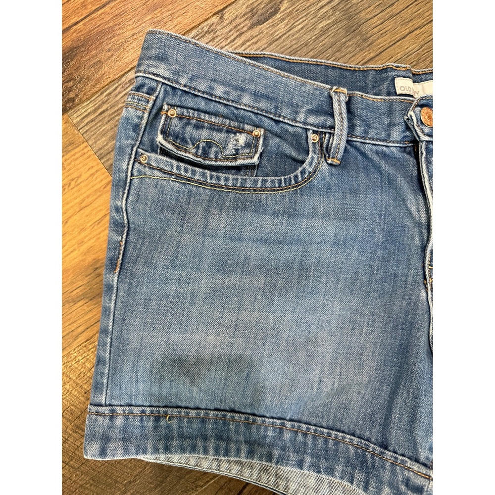 Y2K Old Navy Womens Mid-Rise Denim Shorts Size 12 Blue 100% Cotton Cuffed Hem - Picture 7 of 10